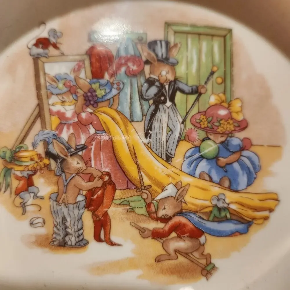 Royal Doulton Bunnykins set includes